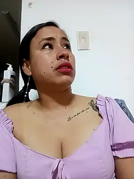 kamila lovee online show from March 7, 9:59 pm