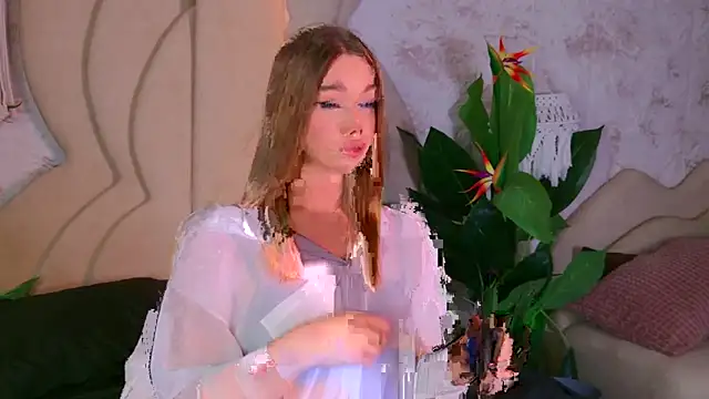 EvansLover online show from October 26, 8:59 pm