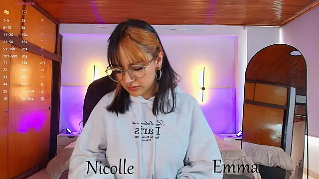  Emma11 online show from February 7, 7:27 pm