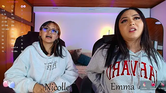  Emma11 online show from February 8, 1:32 am