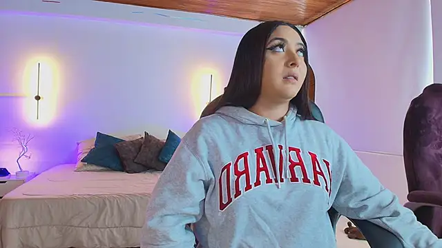  Emma11 online show from February 26, 7:38 pm