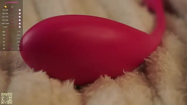 OdetteAven online show from March 22, 11:42 am