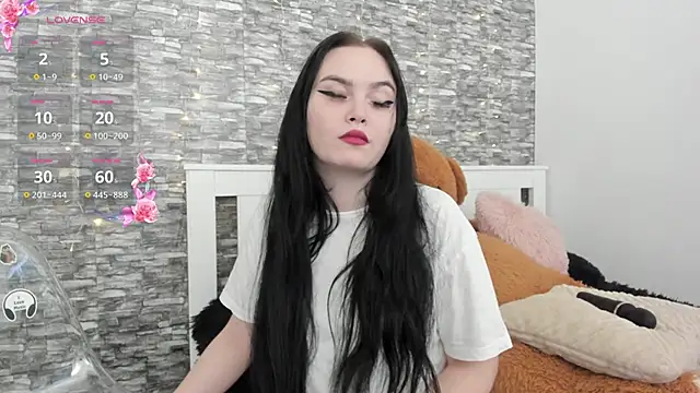 KairraPotts online show from October 15, 7:47 pm