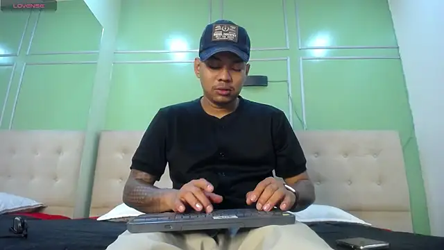 Saipadpuer30 online show from February 21, 3:12 am