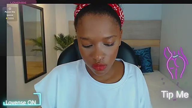 brendathompson  online show from September 23, 1:52 am