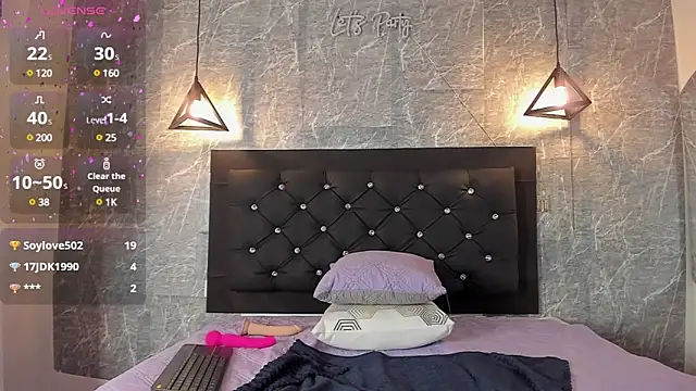 Snapshot of emberhodson chatting on February 27, 4:32 pm emberhodson online show from February 27, 4:32 pm