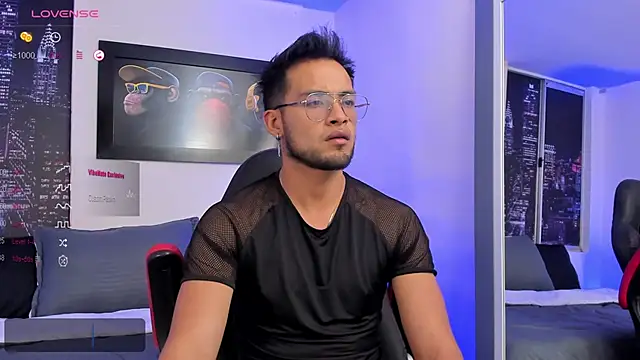 Max Conor1 online show from February 2, 3:43 am