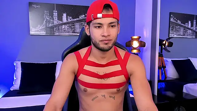 Max Conor1 online show from September 10, 11:43 am