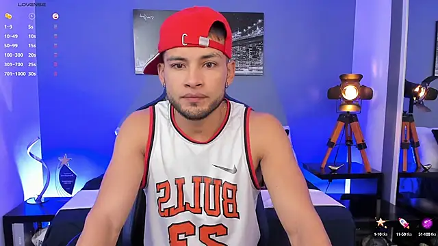 Max Conor1 online show from October 10, 12:15 pm