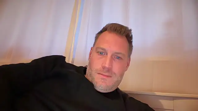 Christian87xxx online show from November 6, 3:46 pm