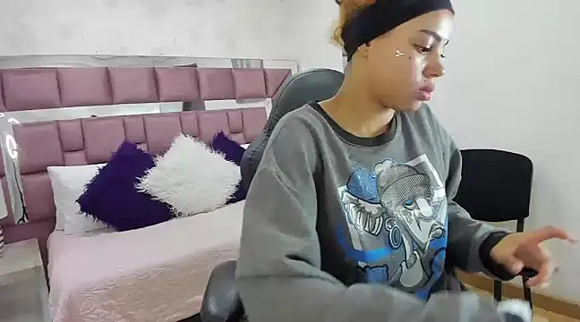 tamararose1 online show from March 6, 9:36 am