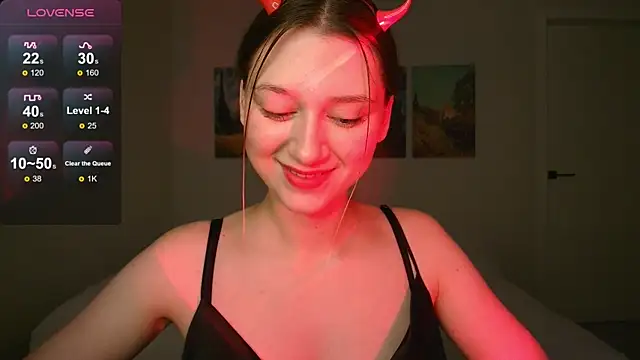 Snapshot of jackp0t__ chatting on October 29, 1:02 pm jackp0t online show from October 29, 1:02 pm