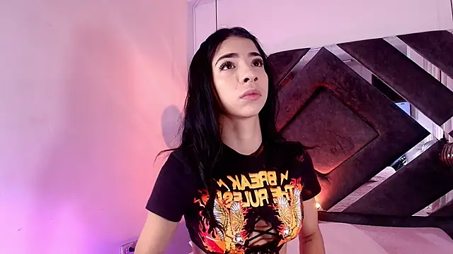 sara lopee1 online show from September 10, 11:54 am