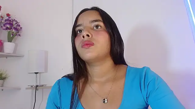 Roxy Stonee online show from November 7, 7:25 pm