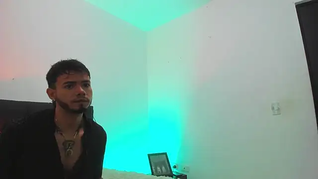 Niick01  online show from March 12, 2:56 pm