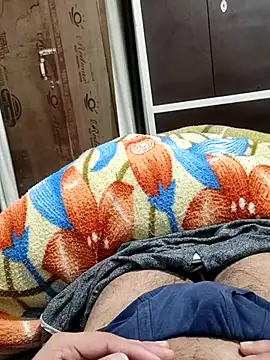 Snapshot of Hot_funky_boy chatting on February 10, 4:14 pm Hot funky boy online show from February 10, 4:14 pm