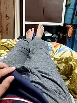 Snapshot of Hot_funky_boy chatting on February 13, 4:39 pm Hot funky boy online show from February 13, 4:39 pm