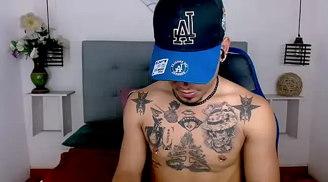 LihanJor 23 online show from March 22, 9:45 am