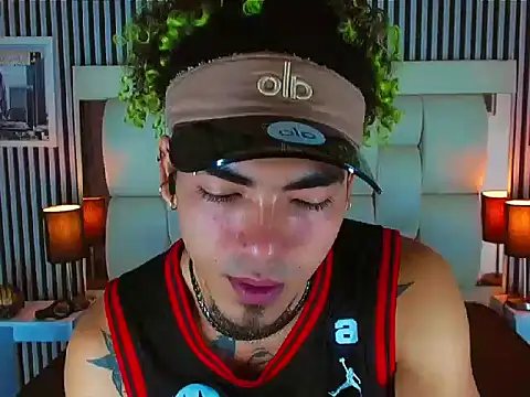 LihanJor 23 online show from November 11, 1:00 pm