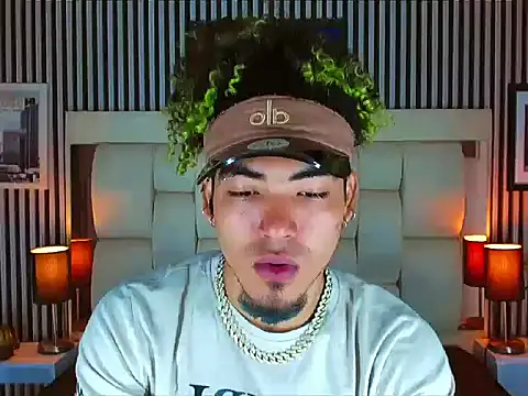 LihanJor 23 online show from November 12, 1:00 pm