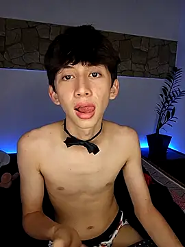 Snapshot of jacob_and_sam chatting on February 15, 7:16 am jacob and sam online show from February 15, 7:16 am