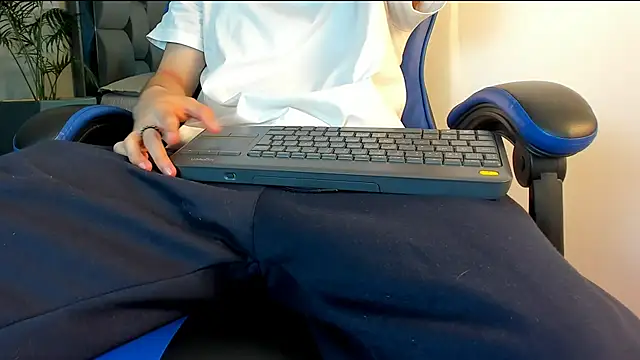 roan birkin online show from November 21, 7:12 pm