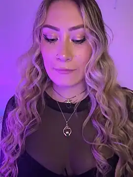 Snapshot of Lally_Valencia__ chatting on March 2, 11:09 pm Lally Valencia online show from March 2, 11:09 pm