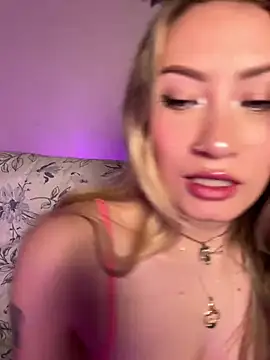 Snapshot of Lally_Valencia__ chatting on March 20, 5:57 am Lally Valencia online show from March 20, 5:57 am