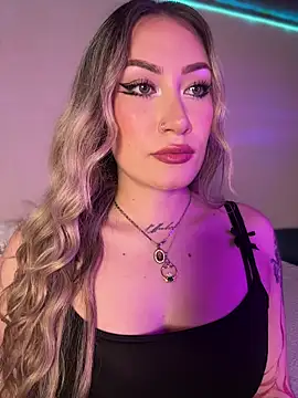 Snapshot of Lally_Valencia__ chatting on October 13, 12:38 pm Lally Valencia online show from October 13, 12:38 pm