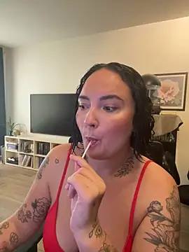 Snapshot of Orgasmille chatting on September 28, 12:21 pm Orgasmille online show from September 28, 12:21 pm