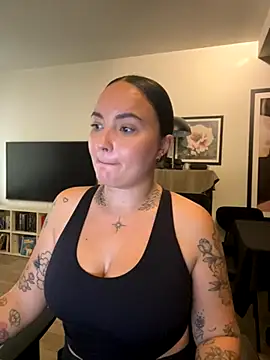 Snapshot of Orgasmille chatting on October 1, 9:48 am Orgasmille online show from October 1, 9:48 am