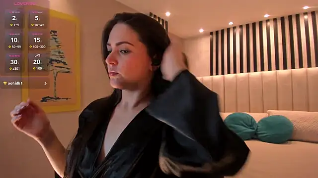 Snapshot of BeccaBaxter chatting on February 20, 1:36 am BeccaBaxter online show from February 20, 1:36 am