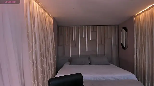 Snapshot of BeccaBaxter chatting on February 28, 7:14 pm BeccaBaxter online show from February 28, 7:14 pm