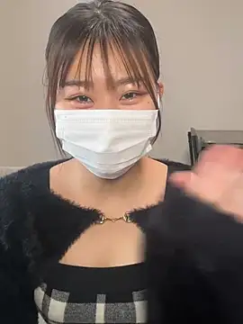 Snapshot of Rara__oo chatting on February 6, 6:40 am Rara oo online show from February 6, 6:40 am