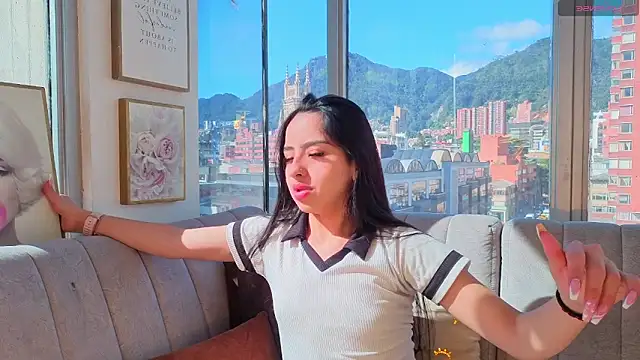 Daphne chers online show from October 24, 7:54 pm