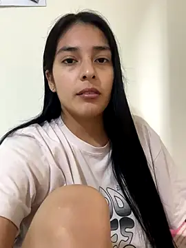 Snapshot of ariana_sweet87 chatting on November 29, 6:11 pm ariana sweet87 online show from November 29, 6:11 pm