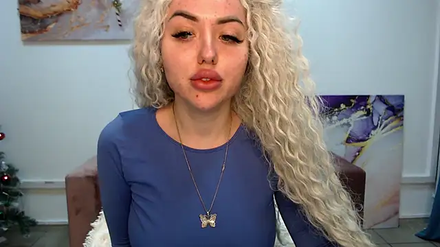 MissisCaty online show from February 3, 7:31 pm