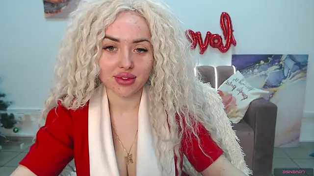 MissisCaty online show from February 5, 7:42 pm