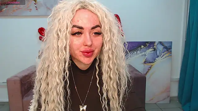 MissisCaty online show from February 12, 7:45 pm