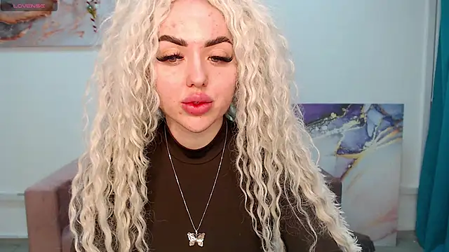 MissisCaty online show from February 13, 4:11 am