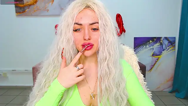 MissisCaty online show from March 13, 12:46 pm