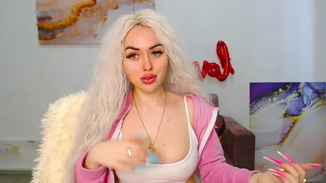 MissisCaty online show from March 21, 9:45 am