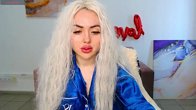 MissisCaty online show from March 22, 9:56 am