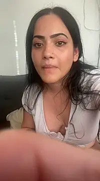 Snapshot of nadia06 chatting on March 16, 1:07 am nadia06 online show from March 16, 1:07 am