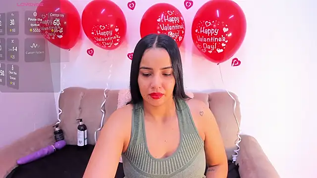 Snapshot of Violetta_0 chatting on February 15, 1:38 pm Violetta 0 online show from February 15, 1:38 pm