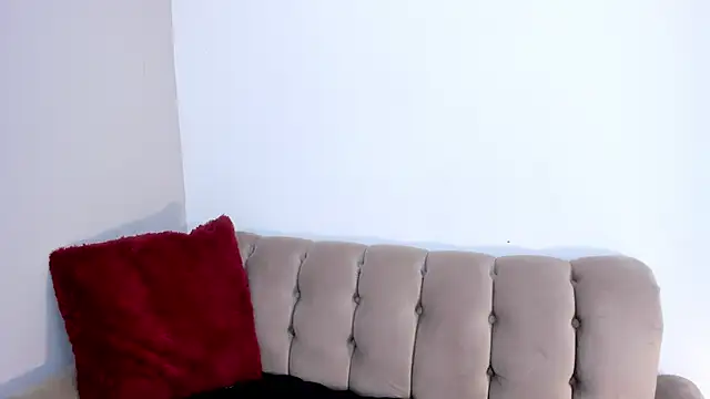 Snapshot of Violetta_0 chatting on March 5, 8:53 pm Violetta 0 online show from March 5, 8:53 pm