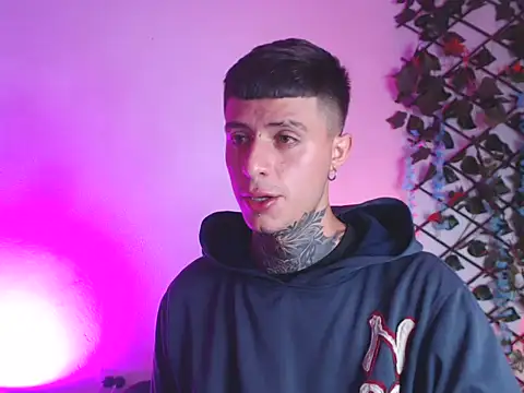 7 Saturno 7 online show from March 7, 7:30 am