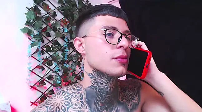 7 Saturno 7 online show from March 7, 4:00 pm