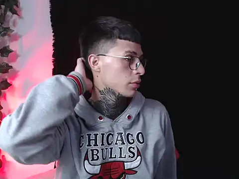 7 Saturno 7 online show from March 19, 11:28 am