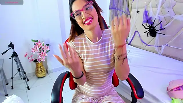 PamelaAddams  online show from October 26, 5:24 am